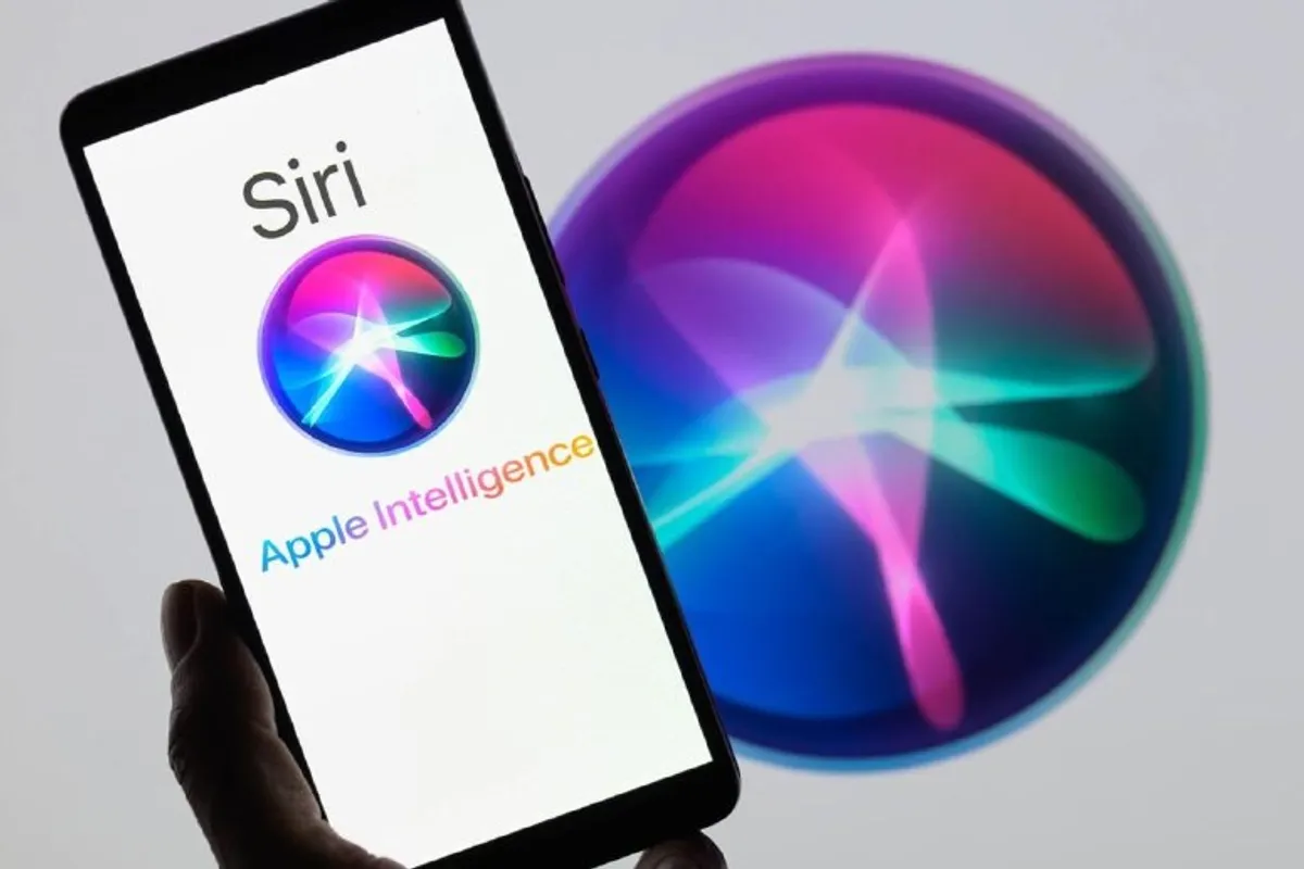 Apple bi mogao naplatiti naprednu Siri AI, nestašica MacBook Aira
