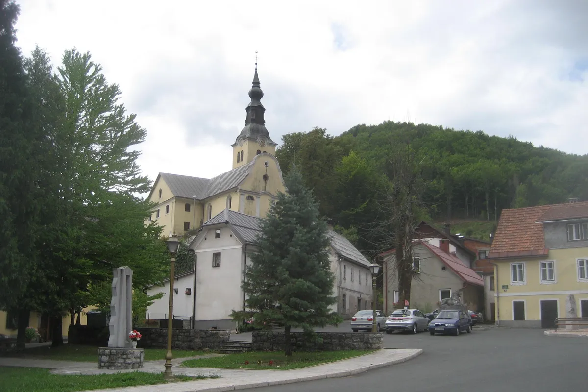 Dvije teške nesreće motociklista u PGŽ-u: Putnica na Krku i motociklist kod Čabra završili u KBC-u Rijeka