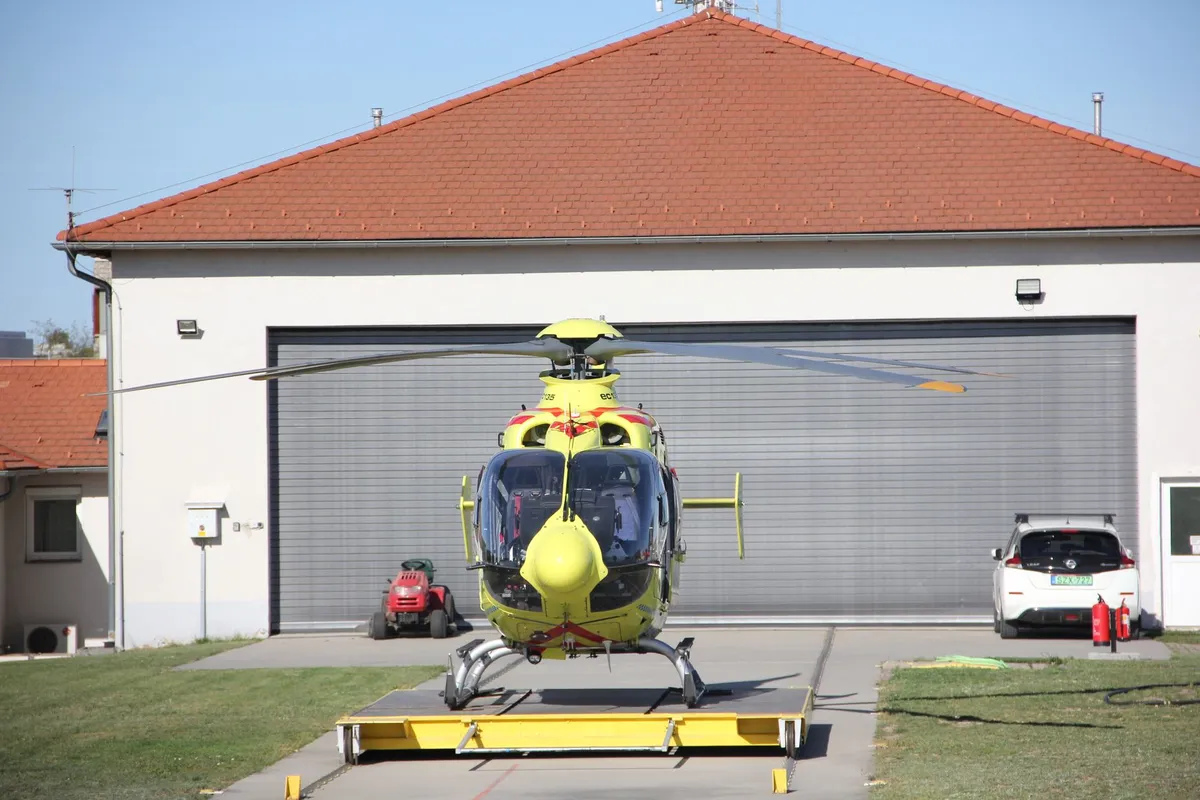 Helidrom na Zlarinu zatrpan otpadom