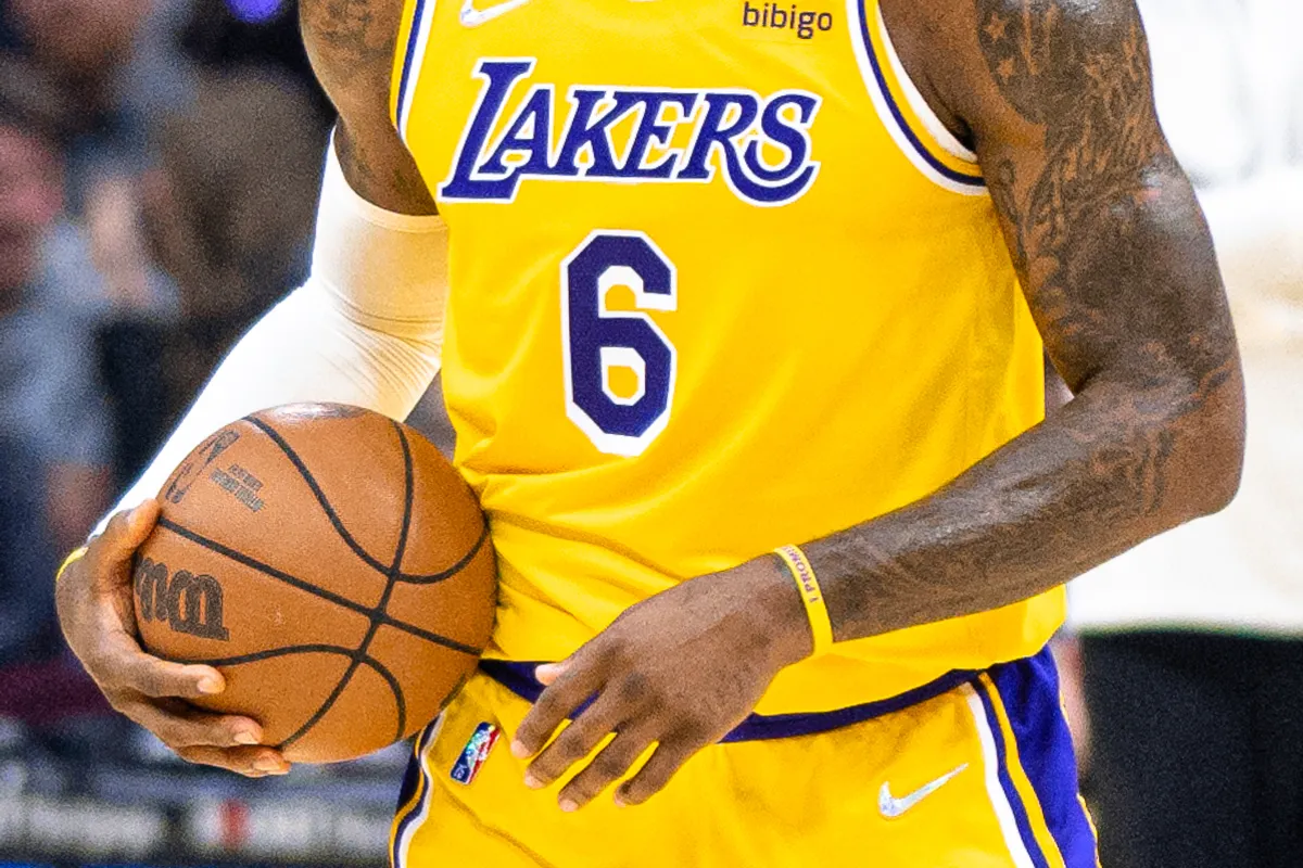 LeBron James napušta Lakerse i potpisuje za Philadelphia 76erse
