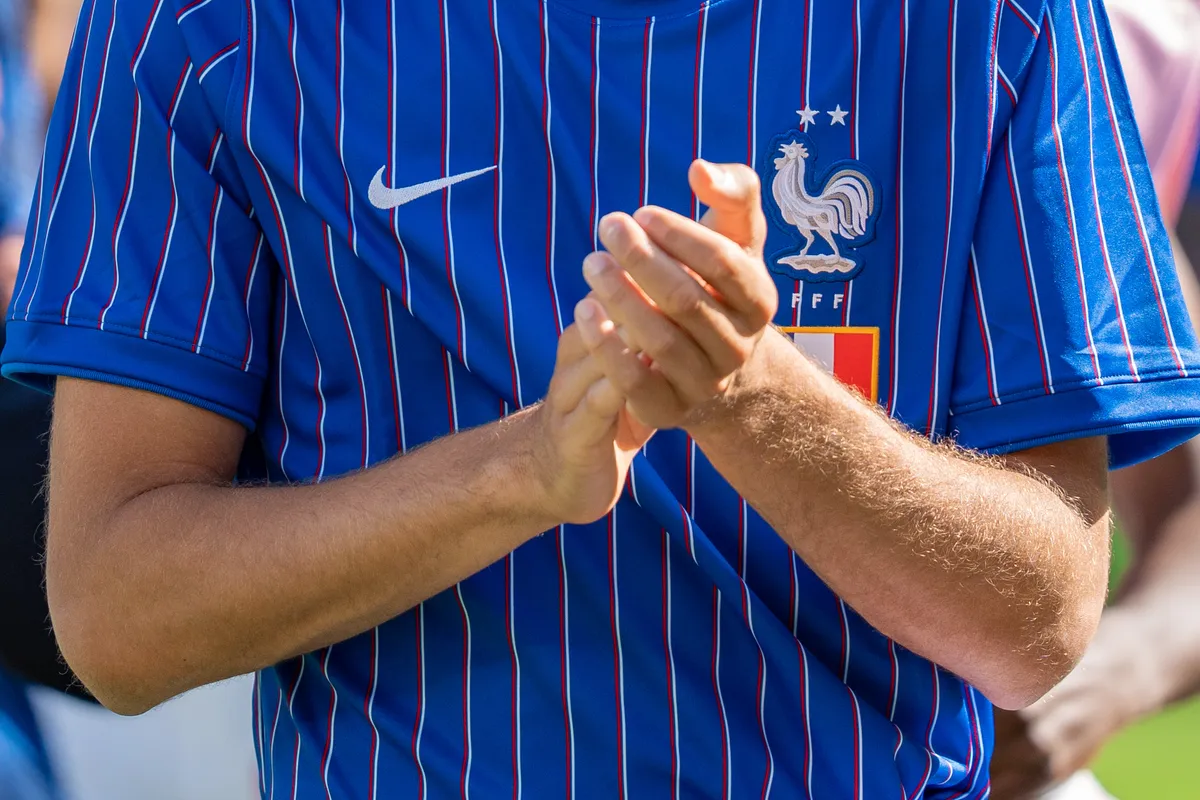 PSG stellt Akliouche für 50 Millionen Euro vor