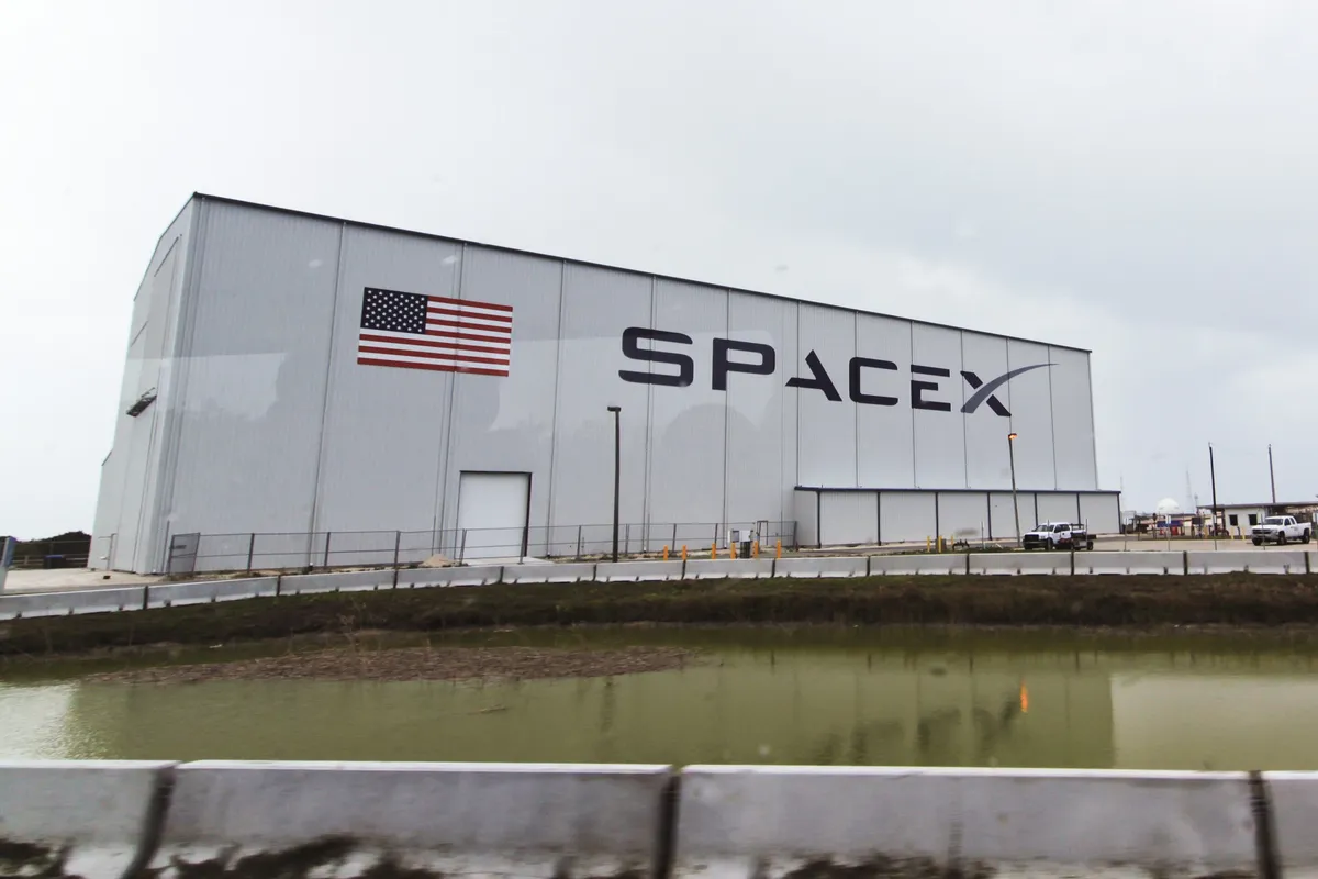 SpaceX raketa udara u Mjesec