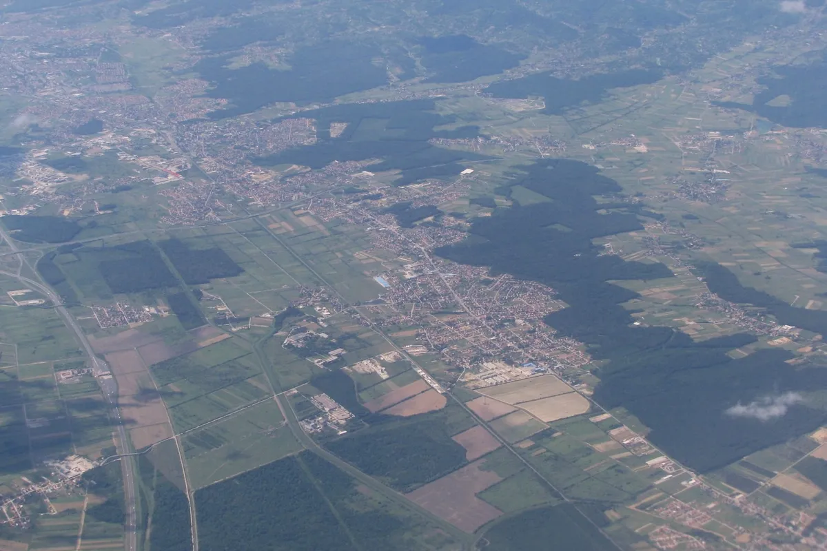Tri požara u 12 sati potresla Zagreb i Dugo Selo